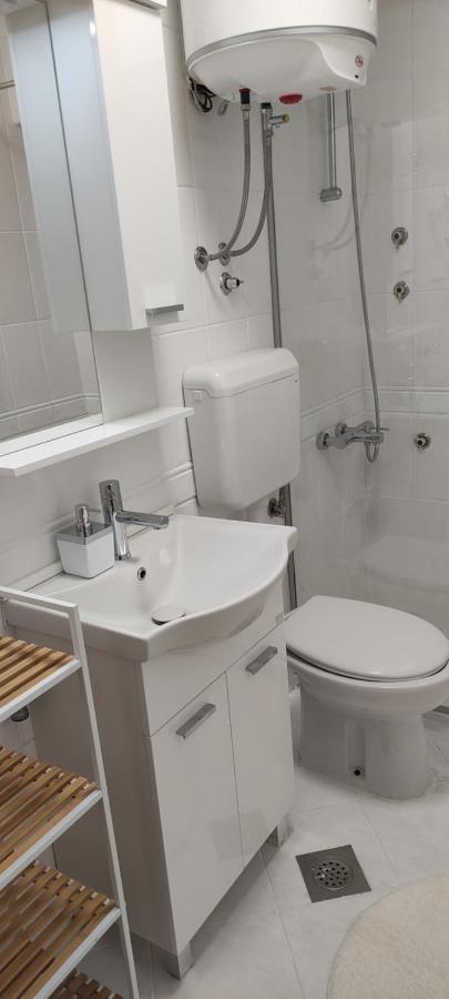 Vila Dzan SJJ Buitenkant foto